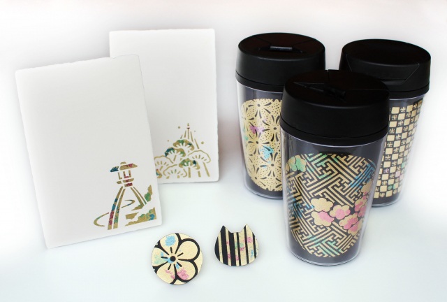 Stylish bags and bottles with gold leaf. Other base items are also available.