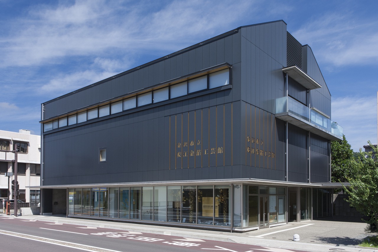 Kanazawa Yasue Gold-Leaf Museum